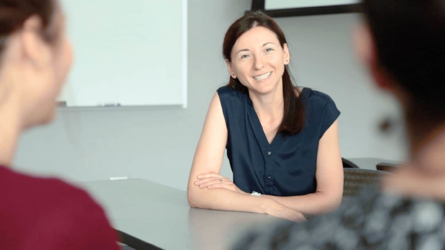 Lorena Bociu talks to female students